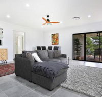 Rockwall Pet Friendly Fire Pit - eAccommodation