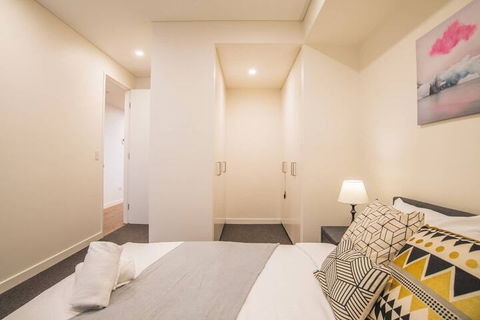 Modern 2bed2bath APT At Neutral Bayparking+wifi - eAccommodation 4