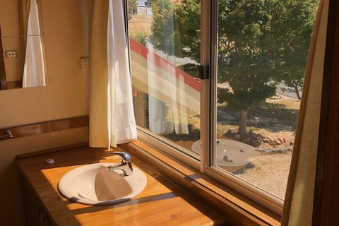 Alpine Stag Lodge Unit 1 - eAccommodation 7