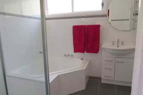 Aberdare Lodge - eAccommodation 2