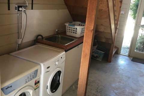 Alpine Stag Lodge Unit 2 - eAccommodation 3
