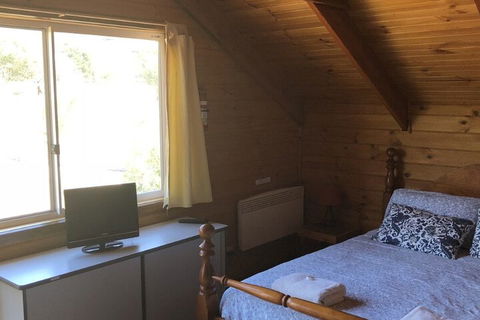 Alpine Stag Lodge Unit 2 - eAccommodation 4