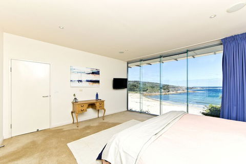 Whale View - eAccommodation 2