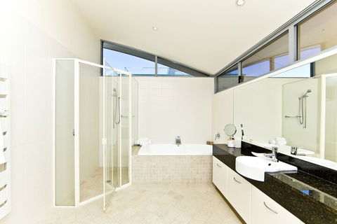 Whale View - eAccommodation 4