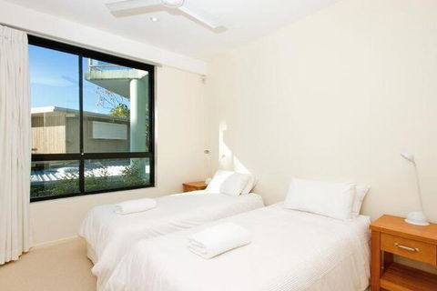 Allambi Rise Apartments A - eAccommodation 6