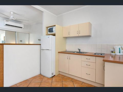 Absolute Beachfront With Million Dollar Views - eAccommodation 1