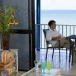 Absolute Beachfront With Million Dollar Views - eAccommodation 0