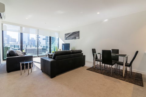 MJ Shortstay Apartments - Platinum Tower - eAccommodation 5