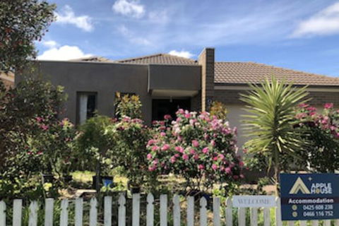 Apple House - eAccommodation 0