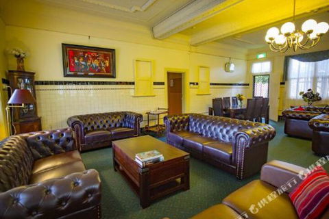Abernethy House - eAccommodation 1