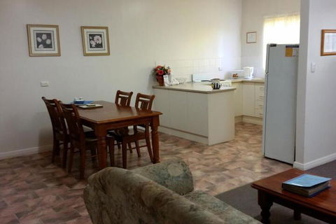 About Town Cottages - eAccommodation 3