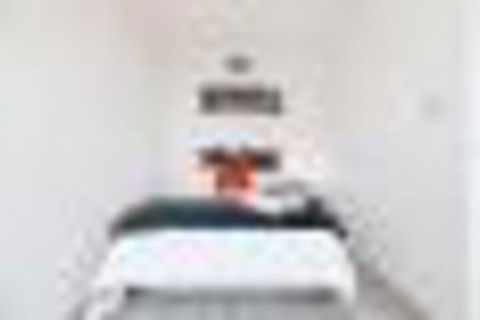 THE VERTIGO Brisbane CBD Modern 2 Bed / NETFLIX - eAccommodation 6