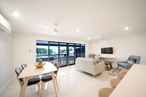 Airlie On Main Street Airlie Beach - eAccommodation 5