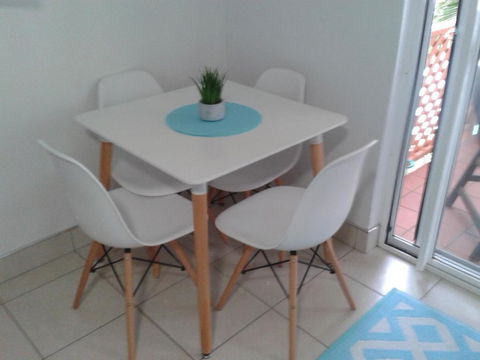 Apartment In Dolphin Heads Resort - eAccommodation 5