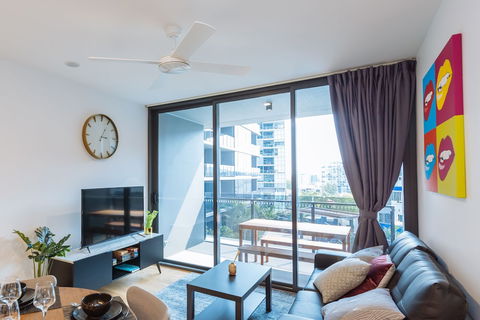 Airtrip Apartments On Cordelia - eAccommodation 2