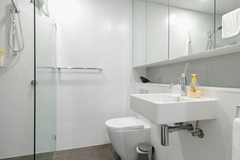 A20 Darling Harbour 2 BDR APT - eAccommodation 6