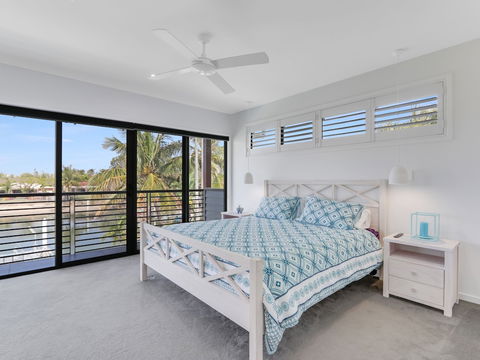 Adelong - eAccommodation 1