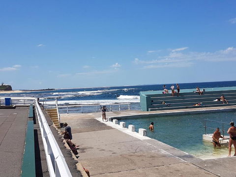 Arena Luxury Beachfront Apartment - eAccommodation 4