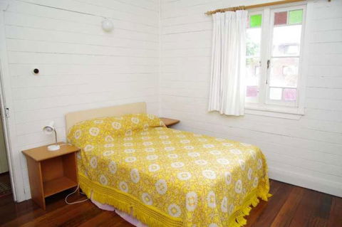 Almare 7 Gowing Street - eAccommodation 4