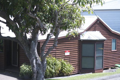 Almare 7 Gowing Street - eAccommodation 5