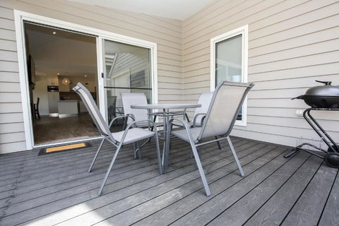 Amber Mist Villa Two - eAccommodation 5
