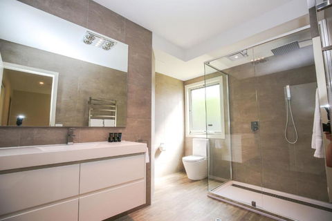 Amber Mist Villa Two - eAccommodation 6