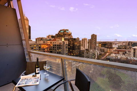 Apartments At 350 William - eAccommodation 3
