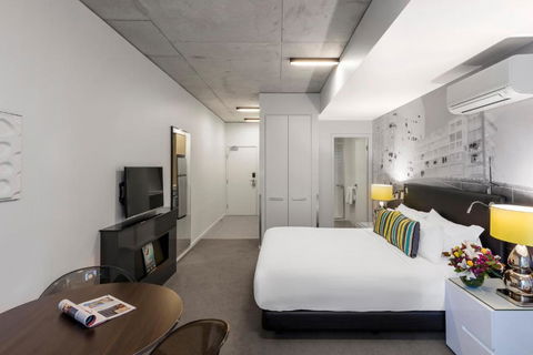 Apartments At 350 William - eAccommodation 5