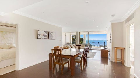 Aura Apartment With Spectacular Views! - eAccommodation 3