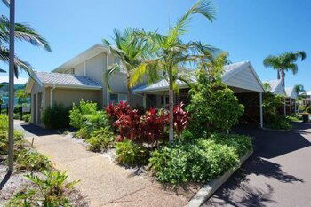 Pacific Blue Townhouse 351 265 Sandy Point Road - eAccommodation 0