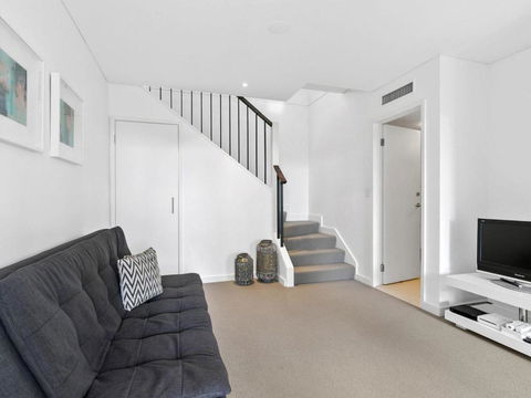 LORNE CHALET APARTMENT 11 Odyssea - eAccommodation 1