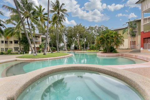 Amphora Laleuca Apartment - eAccommodation 2