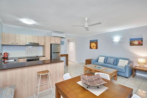 Amphora Laleuca Apartment - eAccommodation 1