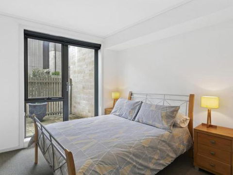 APARTMENT 10 PACIFIC APARTMENTS FREE WIFI! - eAccommodation 2