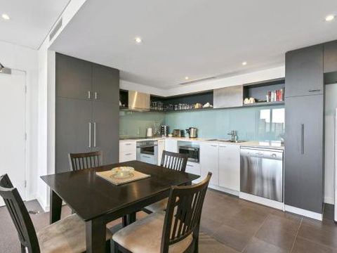 LORNE CHALET APARTMENT 36 Central Location - eAccommodation 6