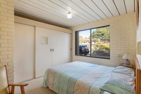 Apollo Unit 27 - eAccommodation 6