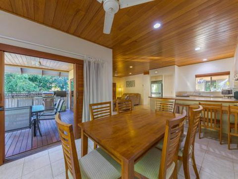TROPSVILLA At PALM COVE - eAccommodation 6