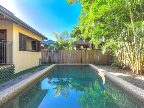 TROPSVILLA At PALM COVE - eAccommodation 0