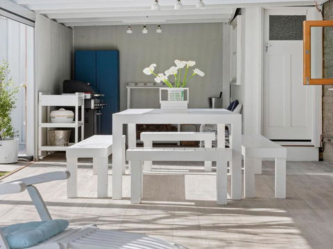 SANTORINI BEACH HOUSE SAFETY BEACH - eAccommodation 1