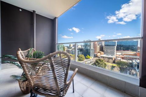Above The Square On Hindmarsh Pool Gym Carpark - eAccommodation 3