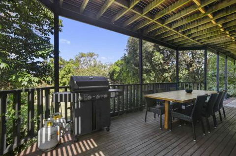 APOLLO BAY HOLIDAY HOUSE Walk To Beach + Wifi - eAccommodation 6