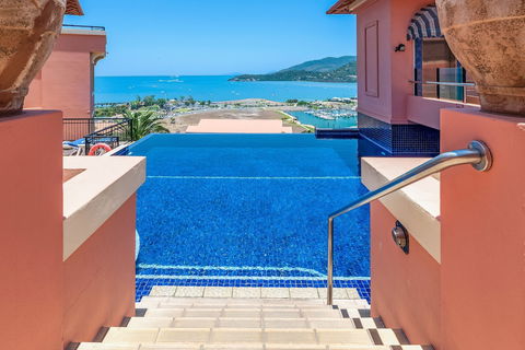 Airlie Dream - eAccommodation 1