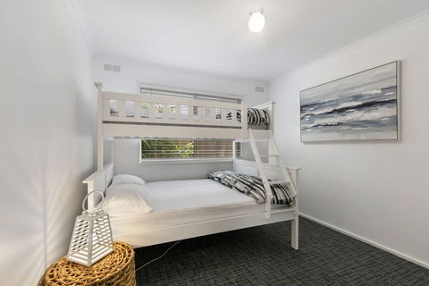 Beauty AND THE Peace - Inlet Side - eAccommodation 5