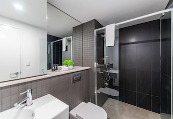 Accommodate Canberra Midnight Apartments - eAccommodation 6