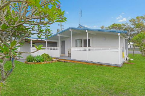 Frangipani Cottage - eAccommodation 4