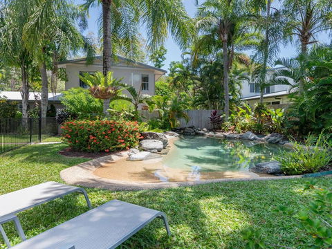 Allawah Palms Villa - eAccommodation 1