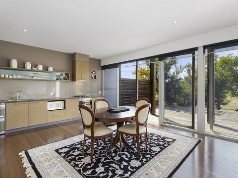 DREW Stay On St. Andrews Top Rated Golf Course - eAccommodation 5