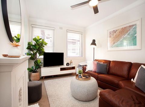 Art Deco Delight - eAccommodation 5