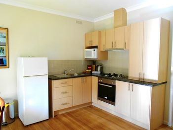 Acacia House Retreat Daylesford - eAccommodation 6