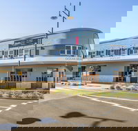 Nightcap at Ocean Beach Hotel - eAccommodation